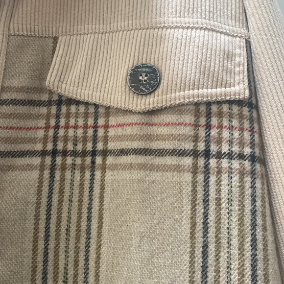 Long two tone material Shacket - Picture 5 of 5